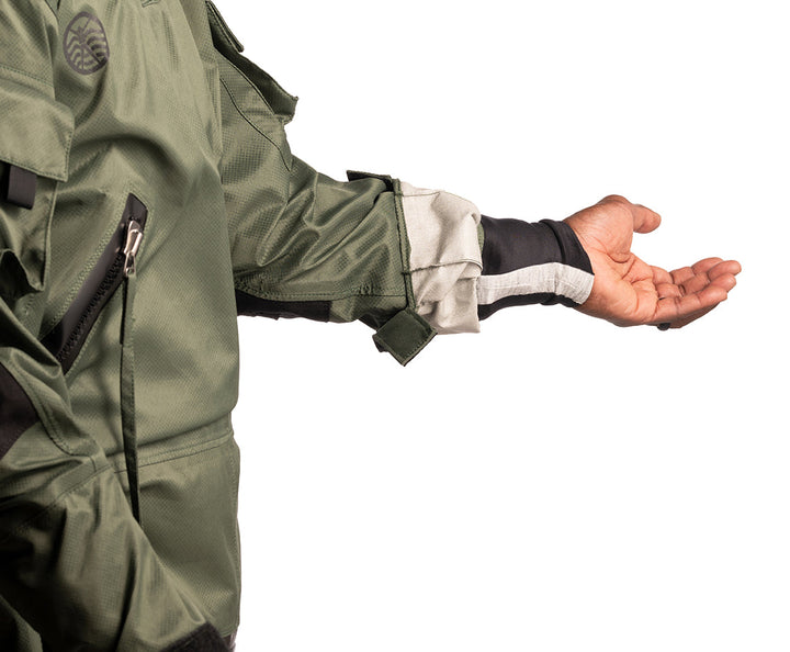 How to Choose the Right Customizable Dry Suit for Your Mission